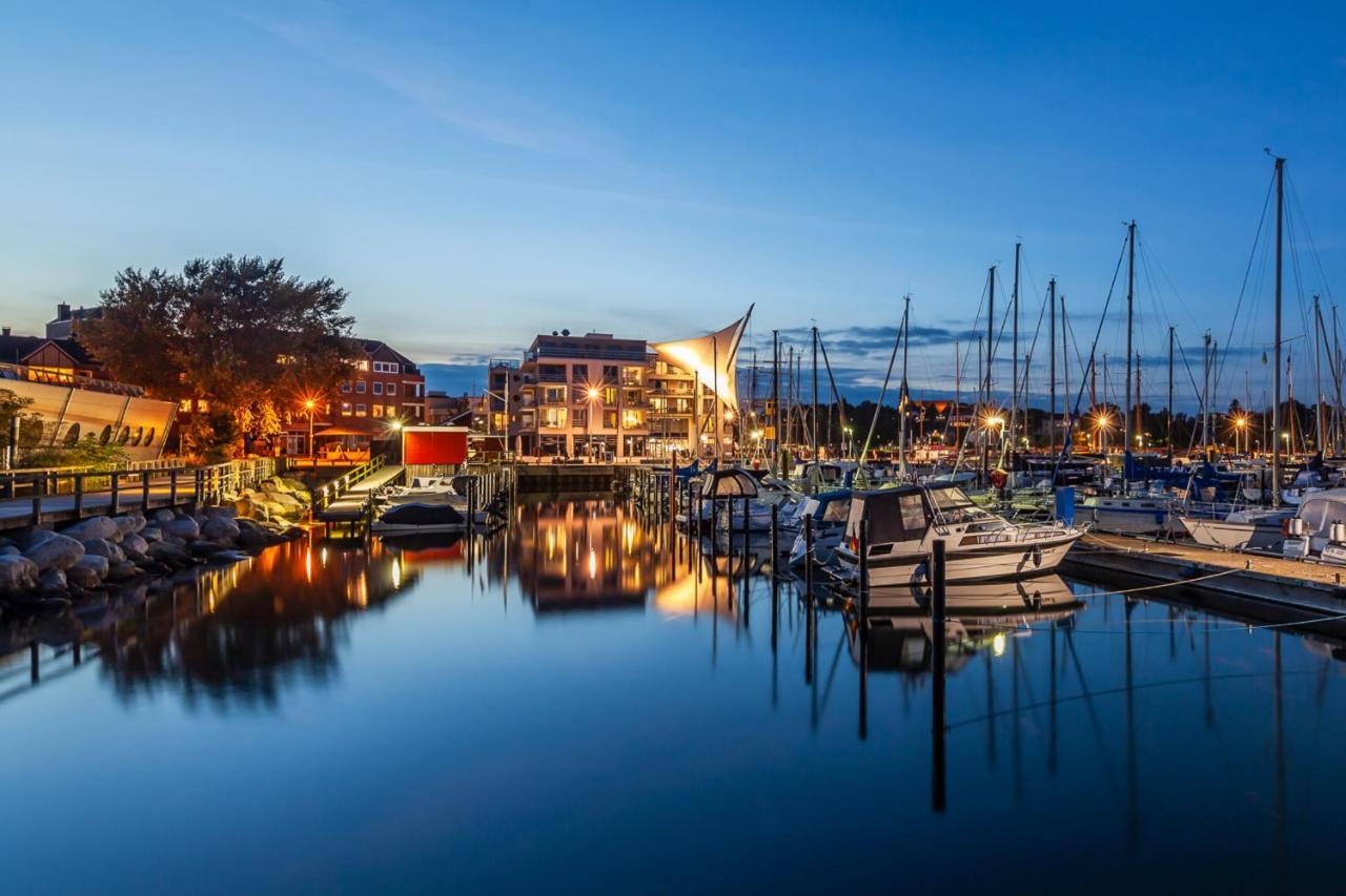 Apartmenthaus Hafenspitze Ap 5 - "Am Yachthafen 5" - Blickrichtung Offenes Meerstrandpromenade Eckernförde Zewnętrze zdjęcie